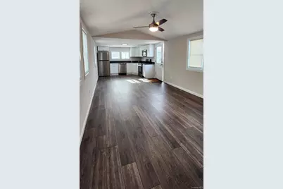 86 Lincoln Avenue, Holbrook, NY 11741 - Photo 7