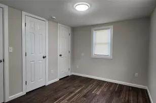 86 Lincoln Ave, Holbrook, NY 11741 - Photo 13