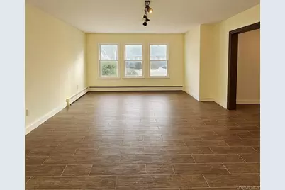 9 Northridge Drive, Coram, NY 11727 - Photo 7