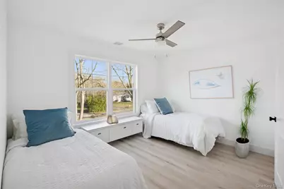 909 Ostrander Avenue, Riverhead, NY 11901 - Photo 15