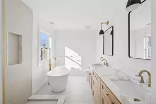 909 Ostrander Ave, Riverhead, NY 11901 - Photo 11