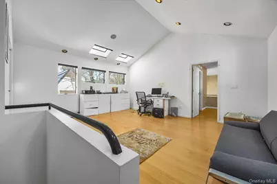 20 Henhawk Road, Great Neck, NY 11024 - Photo 29