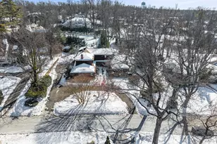 20 Henhawk Rd, Great Neck, NY 11024 - Photo 33