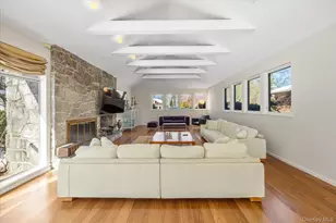 20 Henhawk Rd, Great Neck, NY 11024 - Photo 5