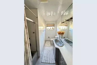 32 Suffolk Road #2, Island Park, NY 11558 - Photo 9