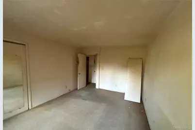 2453 Union Boulevard #27A, Islip, NY 11751 - Photo 11