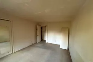 2453 Union Blvd, Islip, NY 11751 - Photo 11