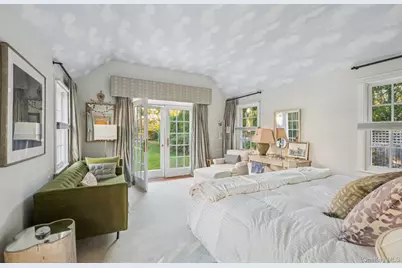 94 Post Lane, Southampton, NY 11968 - Photo 11