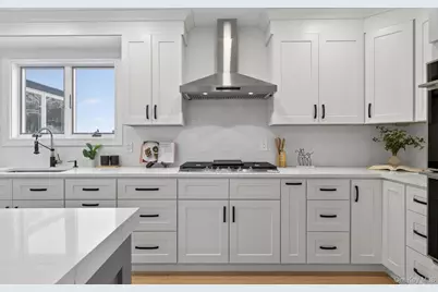 369 Vanderbilt Parkway, Dix Hills, NY 11746 - Photo 7