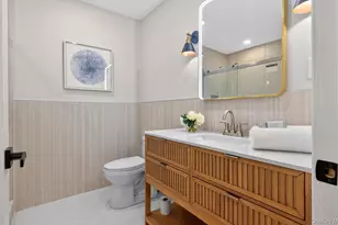 369 Vanderbilt Pkwy, Dix Hills, NY 11746 - Photo 15