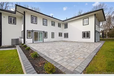 369 Vanderbilt Parkway, Dix Hills, NY 11746 - Photo 37