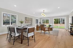 369 Vanderbilt Pkwy, Dix Hills, NY 11746 - Photo 17