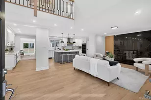 369 Vanderbilt Pkwy, Dix Hills, NY 11746 - Photo 5