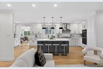 369 Vanderbilt Parkway, Dix Hills, NY 11746 - Photo 9