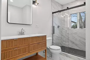 369 Vanderbilt Pkwy, Dix Hills, NY 11746 - Photo 35