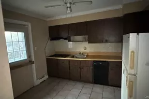 461 Skidmore Rd, Deer Park, NY 11729 - Photo 5