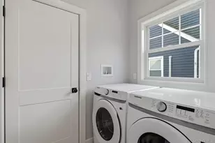 5 Ketcham Pl, Melville, NY 11747 - Photo 15