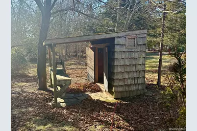 39 Cedar Drive, Southampton, NY 11968 - Photo 19