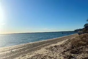 39 Cedar Dr, Southampton, NY 11968 - Photo 11