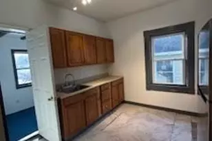 3 Dean Pl, Poughkeepsie, NY 12601 - Photo 7