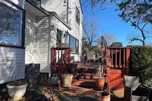 27 Birch Ln, Valley Stream, NY 11581 - Photo 27