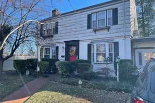 27 Birch Ln, Valley Stream, NY 11581 - Photo 1