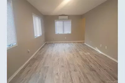 19 Cardinal Lane, East Islip, NY 11730 - Photo 9