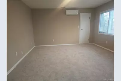 19 Cardinal Lane, East Islip, NY 11730 - Photo 11