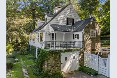 124 Seven Bridges Road, Chappaqua, NY 10514 - Photo 1