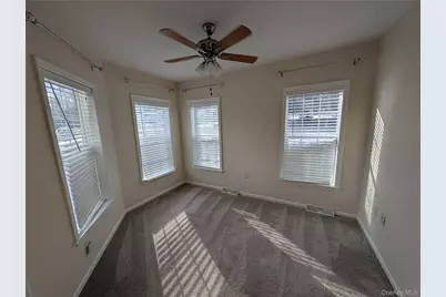 201 Brittany Terrace #201, Rock Tavern, NY 12575 - Photo 9