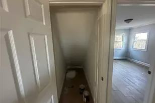 11 Belfry Ln, Hicksville, NY 11801 - Photo 7