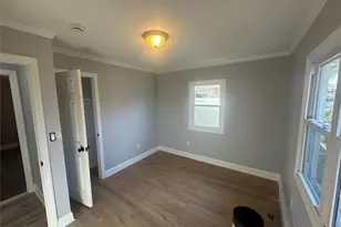 11 Belfry Ln, Hicksville, NY 11801 - Photo 5