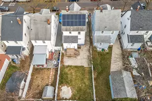 115-12 197th St, Saint Albans, NY 11412 - Photo 25