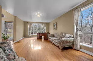 4 Greenlawn Rd, Cortlandt Manor, NY 10567 - Photo 9