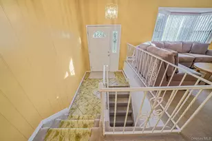 126 W 3rd St, Deer Park, NY 11729 - Photo 11