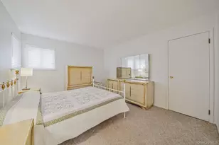 126 W 3rd St, Deer Park, NY 11729 - Photo 29