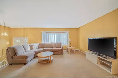 126 W 3rd Street, Deer Park, NY 11729 - Photo 15