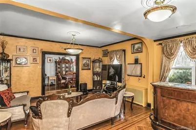 13539 Hook Creek Boulevard, Rosedale, NY 11422 - Photo 3