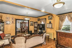 135-39 Hook Creek Blvd, Rosedale, NY 11422 - Photo 3