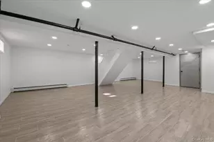 126 Fairview Blvd, Hempstead, NY 11550 - Photo 25