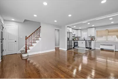 126 Fairview Boulevard, Hempstead, NY 11550 - Photo 5