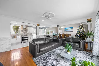 50 S 30th Street, Wyandanch, NY 11798 - Photo 15