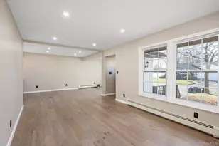 41 Embargo Pl, North Babylon, NY 11703 - Photo 13