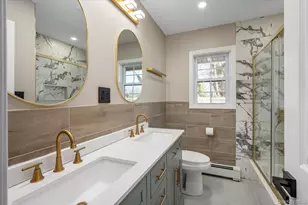 41 Embargo Pl, North Babylon, NY 11703 - Photo 15