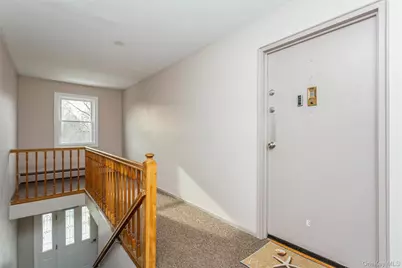 235 N Middletown Road #E, Pearl River, NY 10965 - Photo 15