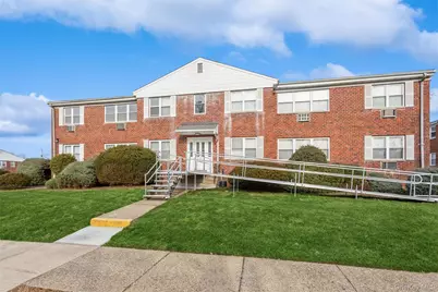 235 N Middletown Road #E, Pearl River, NY 10965 - Photo 21