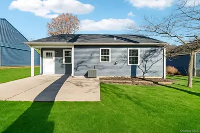 195 Canterbury Drive, Ridge, NY 11961 - Photo 23