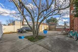 32-03 Clearview Expy, Bayside, NY 11361 - Photo 25