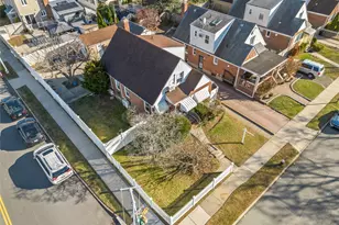 32-03 Clearview Expy, Bayside, NY 11361 - Photo 27