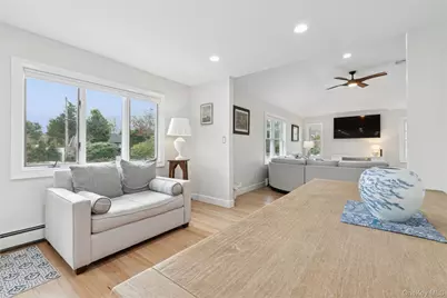 4 Chestnut Lane, East Quogue, NY 11942 - Photo 15